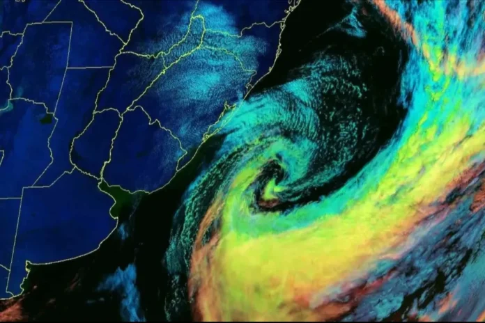 ciclone-bomba-deve-provocar-ventania-em-oito-estados ciclone-bomba-deve-provocar-ventania-em-oito-estados