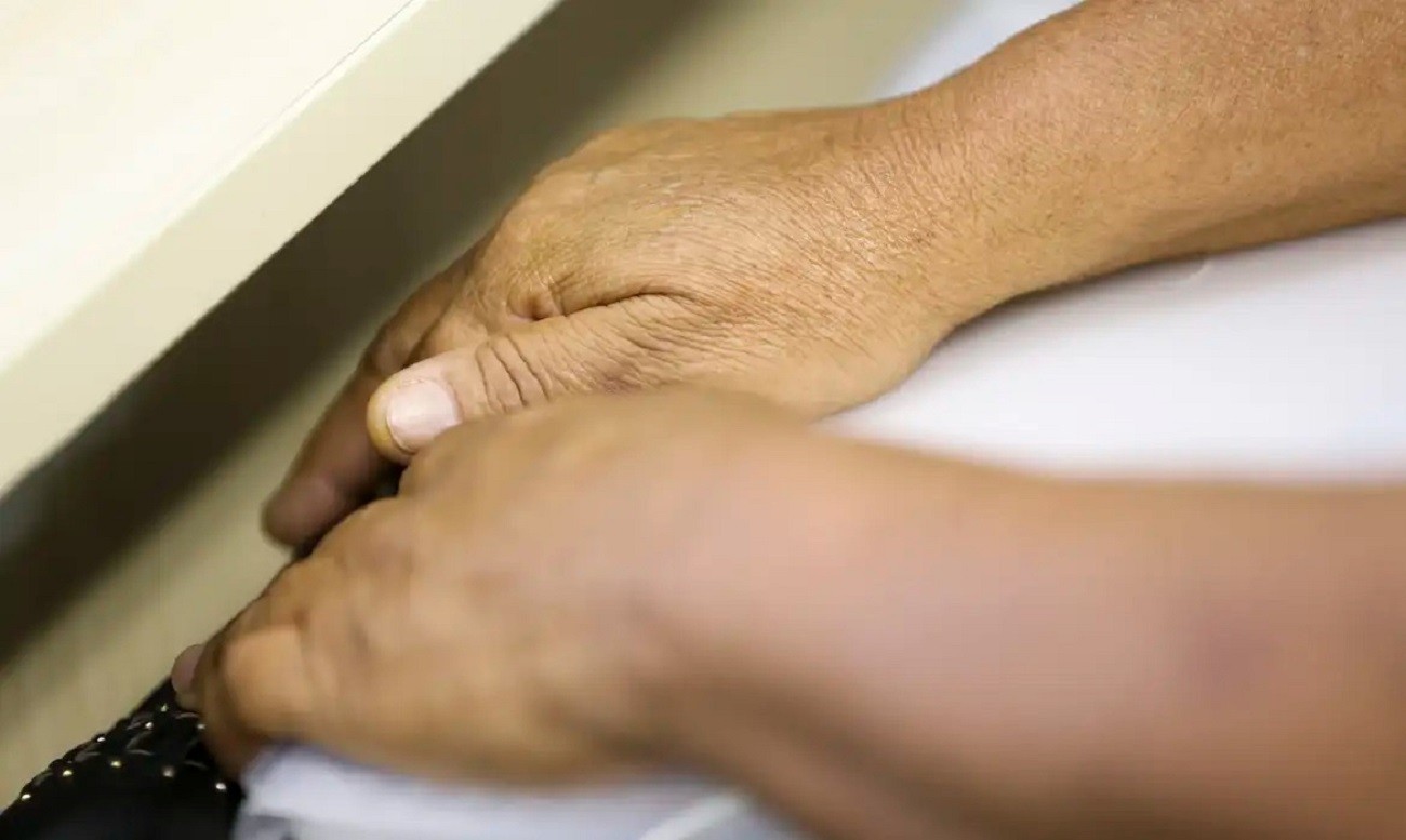 Entenda o acordo entre filhos e MP para reforçar os cuidados com a mãe de 100 anos entenda-o-acordo-entre-filhos-e-mp-para-reforcar-os-cuidados-com-a-mae-de-100-anos