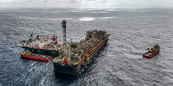 petroleiros-pedem-petrobras-mais-estatal-e-menor-repasse-a-acionistas petroleiros-pedem-petrobras-mais-estatal-e-menor-repasse-a-acionistas