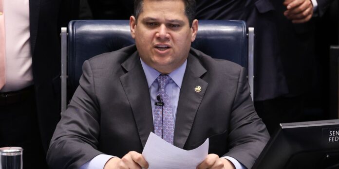 governo-pede-a-alcolumbre-que-instale-comissao-sobre-mp-das-blusinhas governo-pede-a-alcolumbre-que-instale-comissao-sobre-mp-das-blusinhas