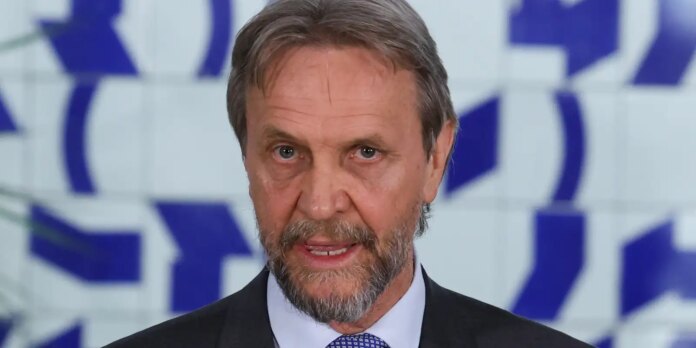 apos-avc-isquemico,-lider-do-pt-na-camara-continua-internado apos-avc-isquemico,-lider-do-pt-na-camara-continua-internado