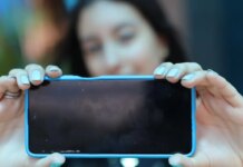 Estudo mostra jovens conscientes de que internet precisa melhorar estudo-mostra-jovens-conscientes-de-que-internet-precisa-melhorar
