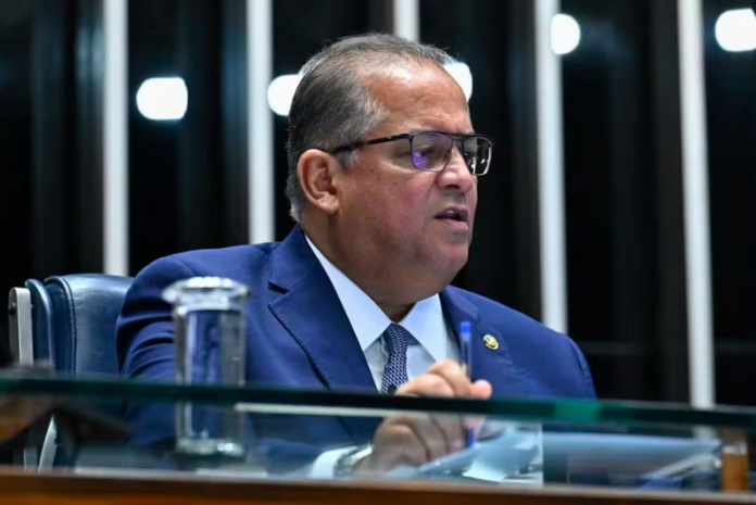 eduardo-gomes,-candidato-ao-senado,-declara-r$-800-mil-em-bens-ao-tse eduardo-gomes,-candidato-ao-senado,-declara-r$-800-mil-em-bens-ao-tse