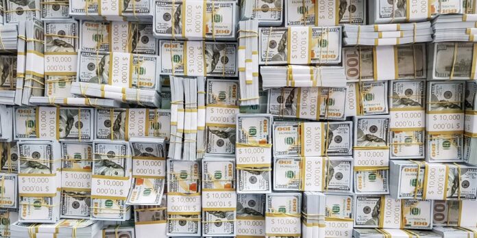 dolar-cai-a-r$-5,14-com-alivio-no-mercado-externo dolar-cai-a-r$-5,14-com-alivio-no-mercado-externo
