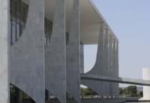 Conheça as atribuições do presidente e do vice-presidente da República conheca-as-atribuicoes-do-presidente-e-do-vice-presidente-da-republica