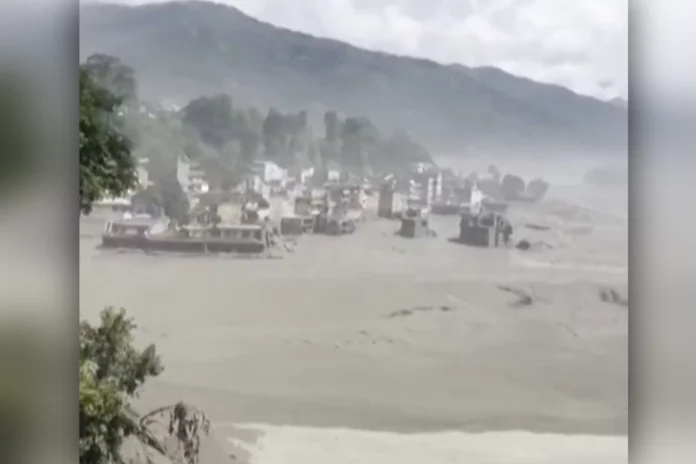 colapso-de-geleira-pode-ter-causado-inundacoes-que-mataram-centenas-no-nepal