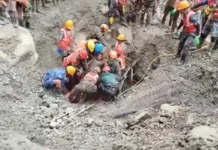 Estimativa inicial de perdas com tragédia no Nepal chega a US$ 2,5 bilhões estimativa-inicial-de-perdas-com-tragedia-no-nepal-chega-a-us$-2,5-bilhoes