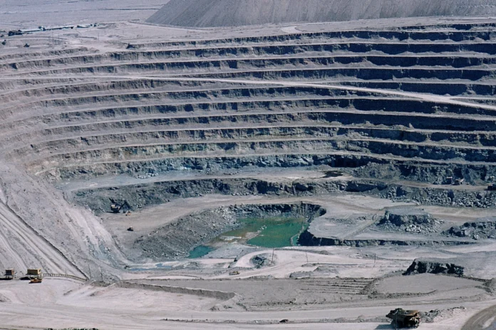 mme-quer-isentar-pesquisa-de-minerais-de-licenca-ambiental