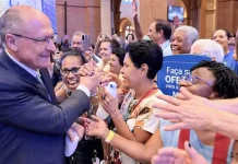 Em Aparecida, Alckmin pede isenção da Justiça Eleitoral em-aparecida,-alckmin-pede-isencao-da-justica-eleitoral