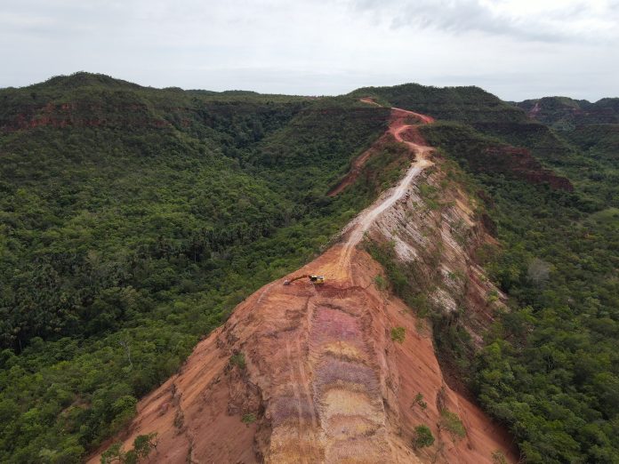 estrada-no-alto-de-serra-no-to-tem-curvas-fechadas-e-precipicios;-obra-esta-embargada estrada-no-alto-de-serra-no-to-tem-curvas-fechadas-e-precipicios;-obra-esta-embargada