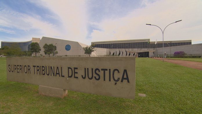 advogado-explica-quando-salario-pode-ser-penhorado-para-pagar-dividas advogado-explica-quando-salario-pode-ser-penhorado-para-pagar-dividas