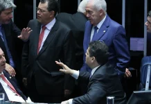 Senadores aprovam pedido para acelerar votação da PEC da Segurança senadores-aprovam-pedido-para-acelerar-votacao-da-pec-da-seguranca
