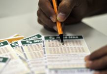 Mega-Sena acumula para R$ 170 milhões; confira os números sorteados mega-sena-acumula-para-r$-170-milhoes;-confira-os-numeros-sorteados