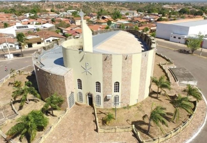 homem-e-condenado-a-4-anos-de-prisao-por-furtar-igreja-e-levar-dinheiro-de-dizimos-no-to
