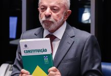 Lula faz campanha em MG e celebra fim da jornada 6×1 lula-faz-campanha-em-mg-e-celebra-fim-da-jornada-6×1
