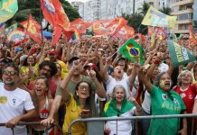 Ato em apoio à democracia e a Lula reúne milhares no Rio e Brasília ato-em-apoio-a-democracia-e-a-lula-reune-milhares-no-rio-e-brasilia