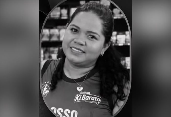 mulher-morre-afogada-enquanto-tomava-banho-em-rio-com-familiares-no-to,-dizem-bombeiros mulher-morre-afogada-enquanto-tomava-banho-em-rio-com-familiares-no-to,-dizem-bombeiros