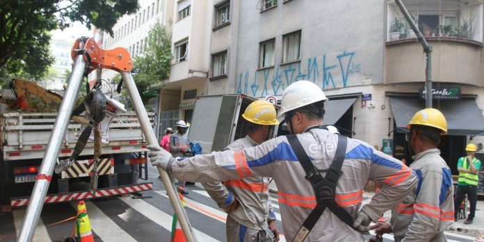 procon-paulistano-multa-enel-por-falhas-no-fornecimento-de-energia