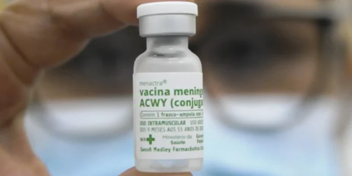 no-rio,-pessoas-com-ate-59-anos-podem-se-vacinar-contra-a-meningite