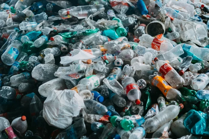 sede-da-cop31,-turquia-se-tornou-destino-do-lixo-plastico-da-europa