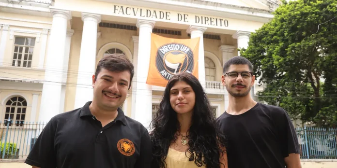 ato-de-estudantes-da-uff-deu-pontape-em-mobilizacao-por-virada-de-lula ato-de-estudantes-da-uff-deu-pontape-em-mobilizacao-por-virada-de-lula